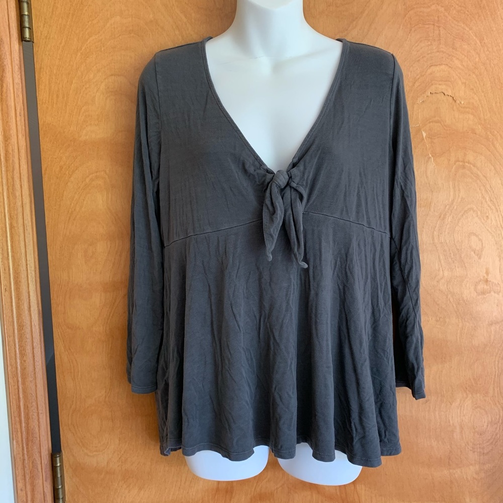 🌻 American Eagle Soft and Sexy T with Bow